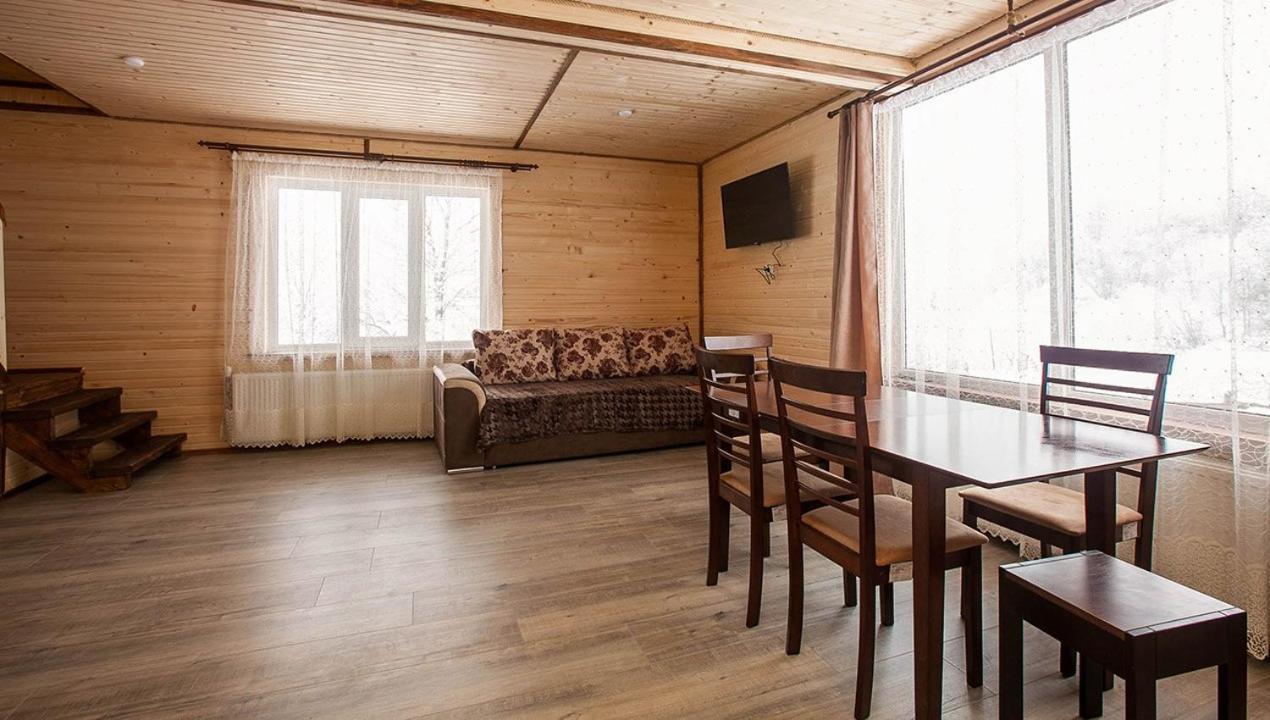ボロフタ Шпінь 3ヴィラ エクステリア 写真